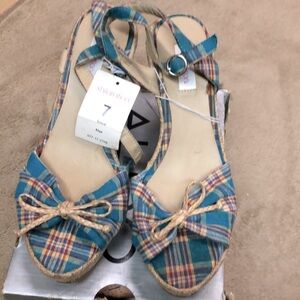 Xhilaration Tosca Blue Wedges Sandals. Size 7 NWT